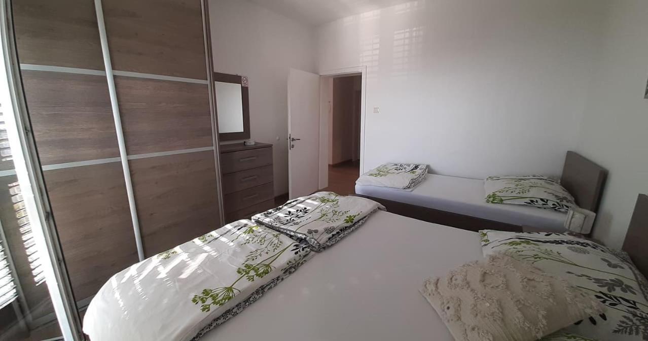 Apartments Villa Ravlic Makarska Exteriör bild