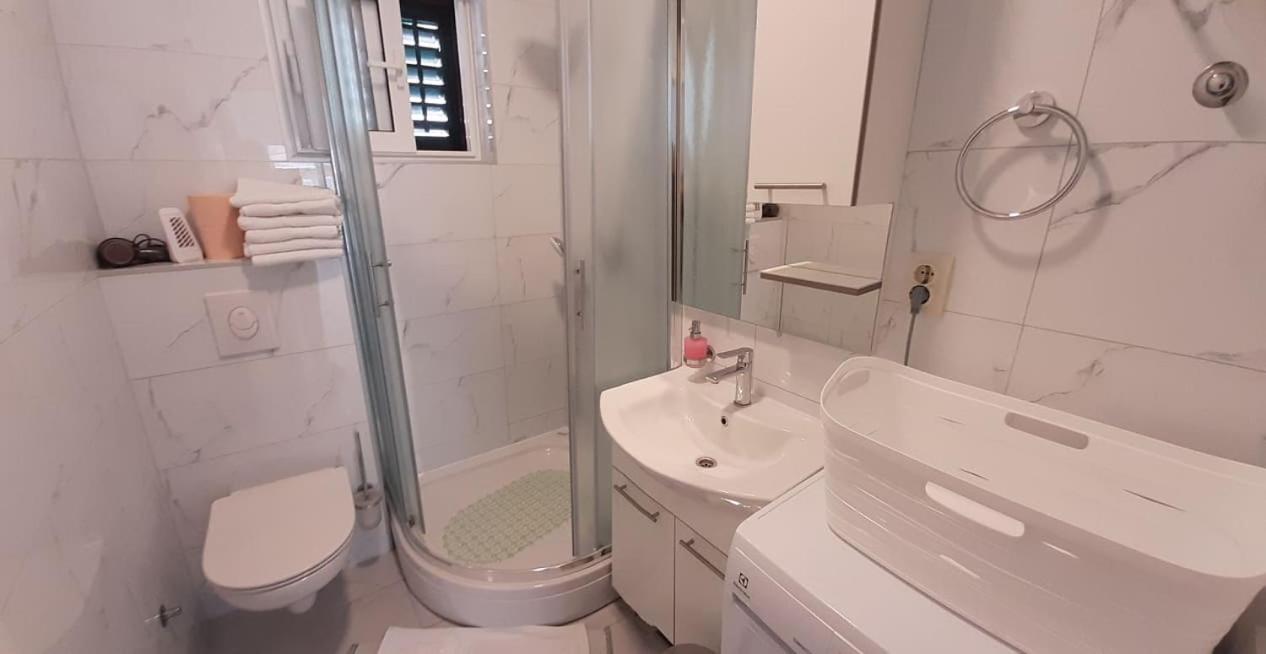 Apartments Villa Ravlic Makarska Exteriör bild